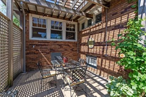 11 Windsor Place Montclair NJ 07043