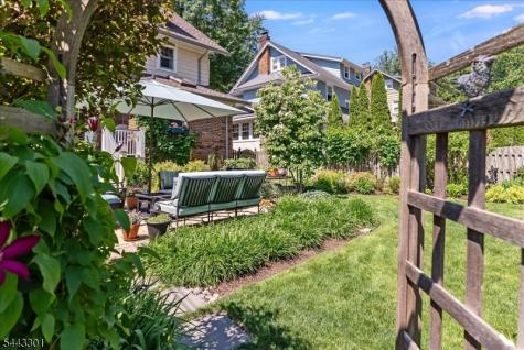 11 Windsor Place Montclair NJ 07043