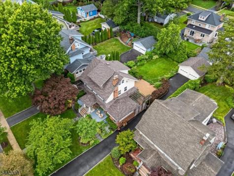 11 Windsor Place Montclair NJ 07043
