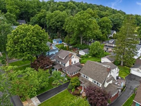 11 Windsor Place Montclair NJ 07043