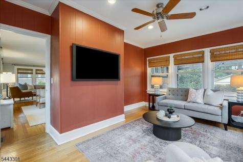 11 Windsor Place Montclair NJ 07043