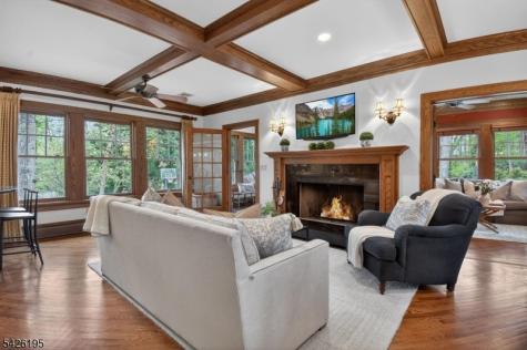 156 Pollard Road Mountain Lakes NJ 07046