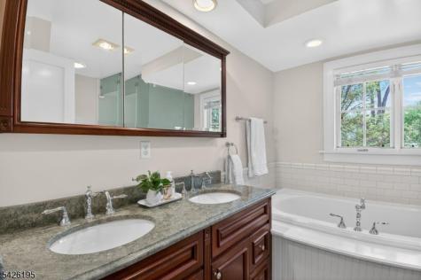 156 Pollard Road Mountain Lakes NJ 07046