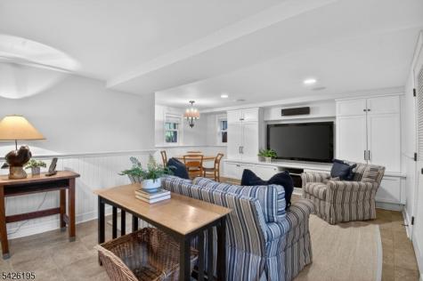 156 Pollard Road Mountain Lakes NJ 07046
