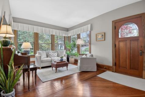 156 Pollard Road Mountain Lakes NJ 07046