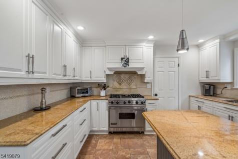 2 Barnstable Court Morris NJ 07960