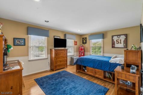 2 Barnstable Court Morris NJ 07960