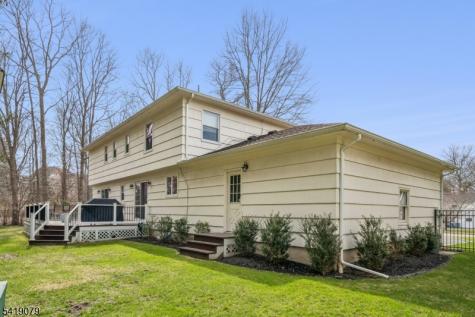 2 Barnstable Court Morris NJ 07960