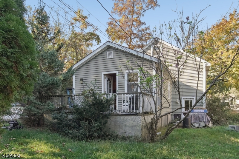 32 Northwestern Trail Hopatcong NJ 07843