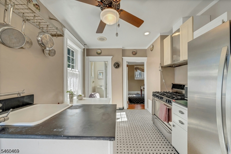 85 Spring Valley Avenue Hackensack NJ 07601