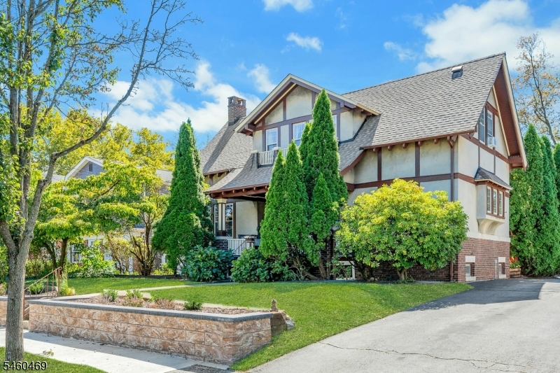 85 Spring Valley Avenue Hackensack NJ 07601