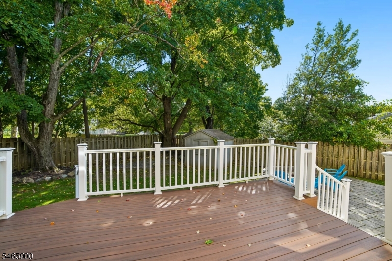 20 Emerson Drive Livingston NJ 07039