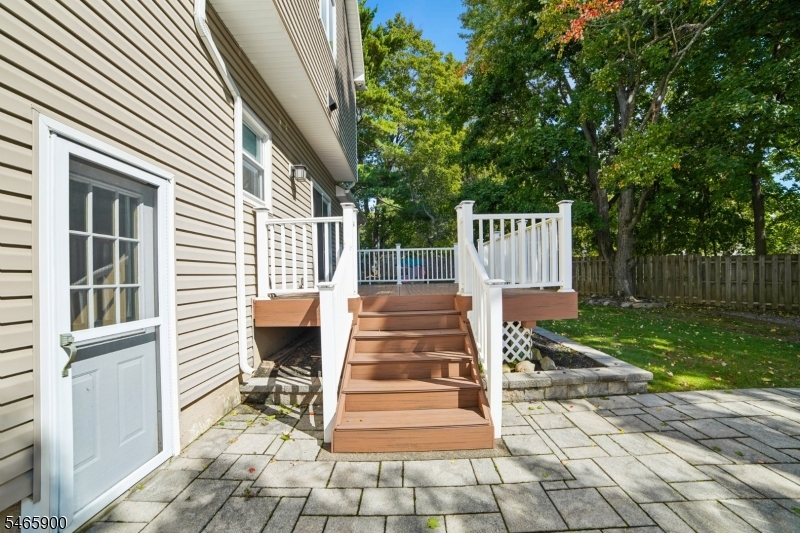 20 Emerson Drive Livingston NJ 07039
