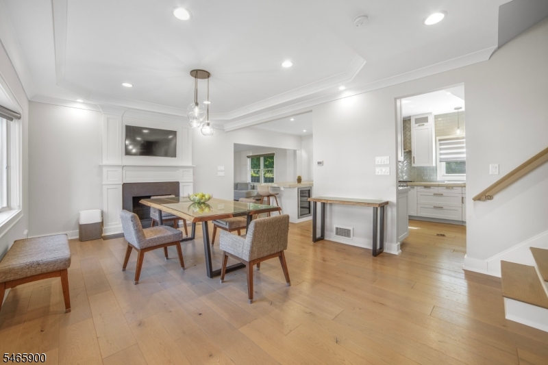 20 Emerson Drive Livingston NJ 07039