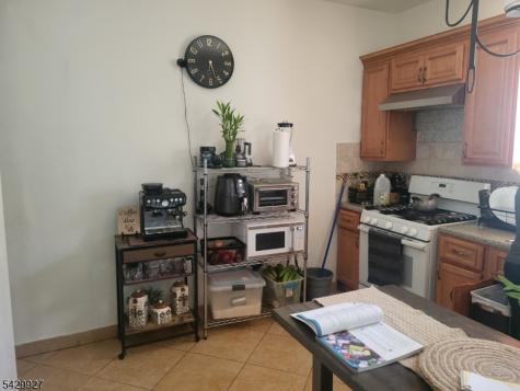 377 5TH Avenue Paterson NJ 07514