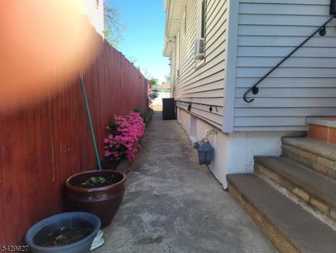 377 5TH Avenue Paterson NJ 07514