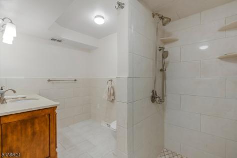 29 Brook Drive Watchung NJ 07069