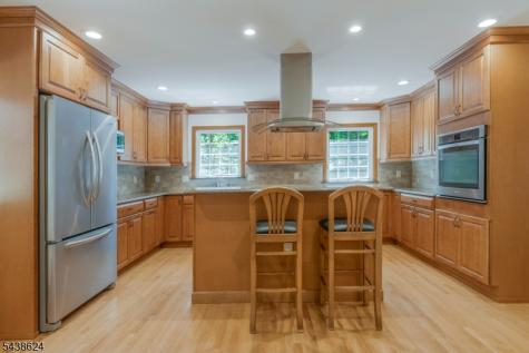 29 Brook Drive Watchung NJ 07069
