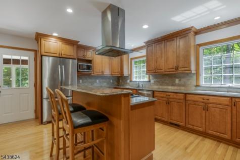 29 Brook Drive Watchung NJ 07069