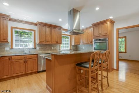 29 Brook Drive Watchung NJ 07069