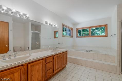 29 Brook Drive Watchung NJ 07069