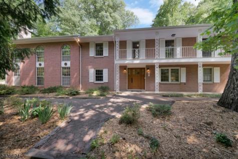 29 Brook Drive Watchung NJ 07069