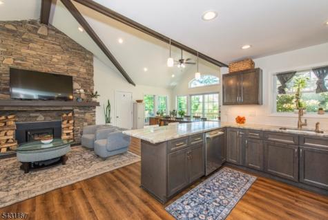 44 Sunset Trail Sparta NJ 07871