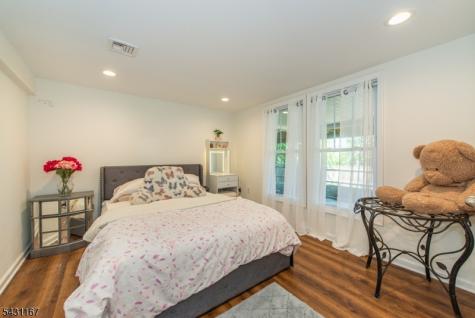 44 Sunset Trail Sparta NJ 07871