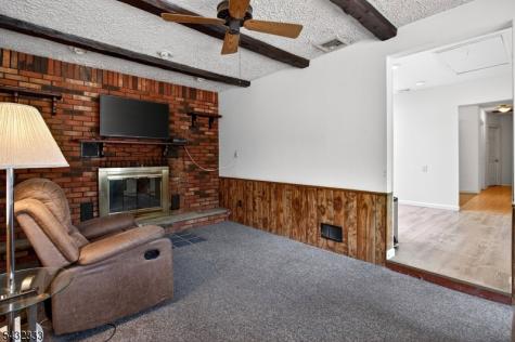 153 Ellen Street Franklin NJ 08873