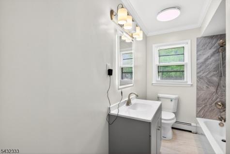 153 Ellen Street Franklin NJ 08873