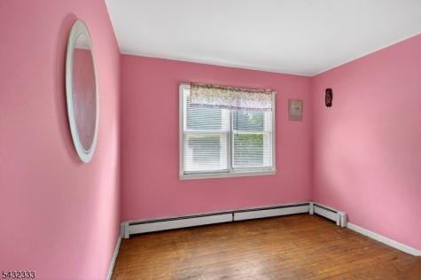 153 Ellen Street Franklin NJ 08873