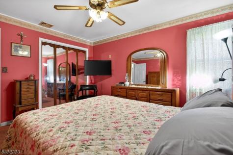 153 Ellen Street Franklin NJ 08873