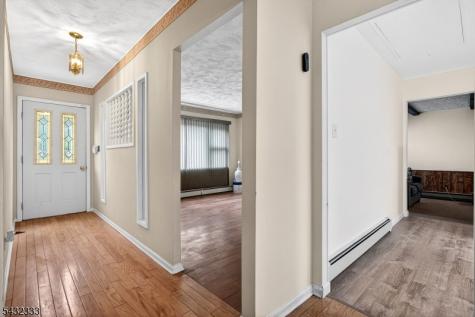 153 Ellen Street Franklin NJ 08873