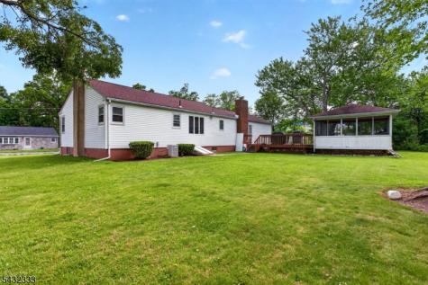 153 Ellen Street Franklin NJ 08873