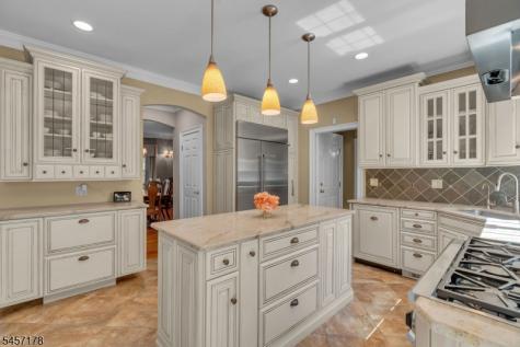 4 Mcmanus Drive Bridgewater NJ 08807