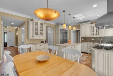 4 Mcmanus Drive Bridgewater NJ 08807