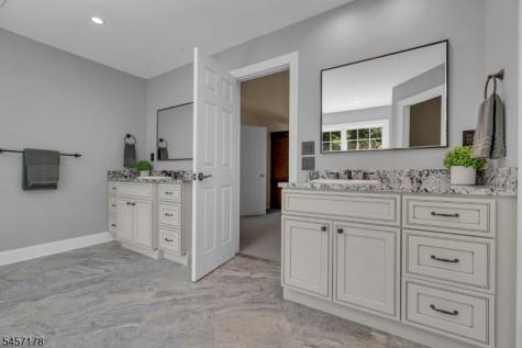 4 Mcmanus Drive Bridgewater NJ 08807