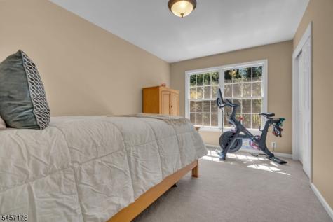 4 Mcmanus Drive Bridgewater NJ 08807