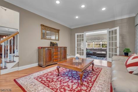 4 Mcmanus Drive Bridgewater NJ 08807