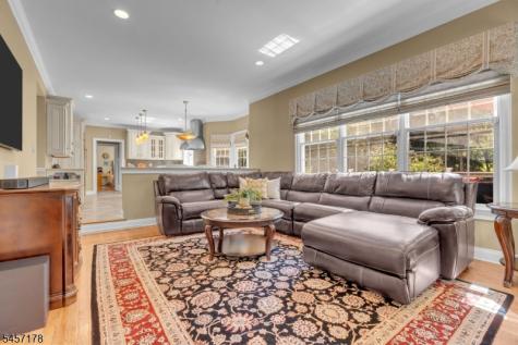 4 Mcmanus Drive Bridgewater NJ 08807