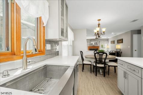 3 Magnolia Court Roxbury NJ 07876