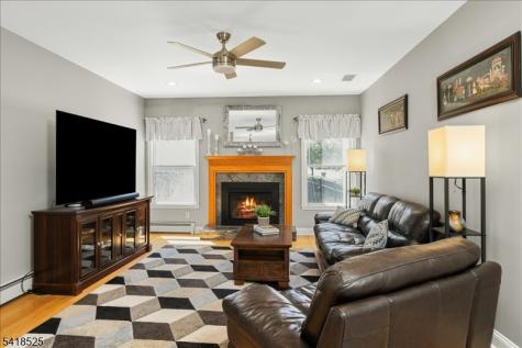 3 Magnolia Court Roxbury NJ 07876