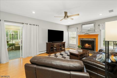 3 Magnolia Court Roxbury NJ 07876