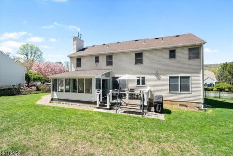 3 Magnolia Court Roxbury NJ 07876