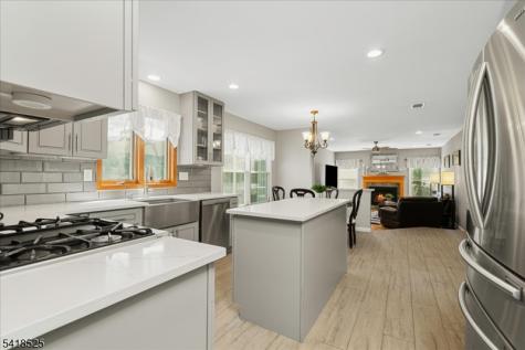 3 Magnolia Court Roxbury NJ 07876