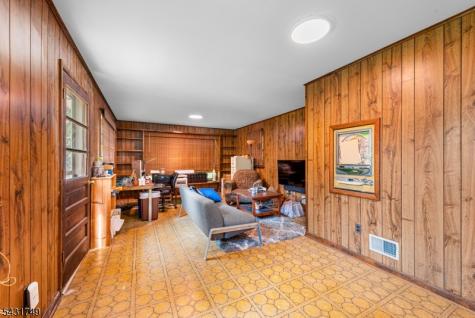 16 Trowbridge Road Morris Plains NJ 07950