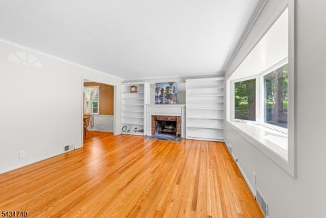 16 Trowbridge Road Morris Plains NJ 07950