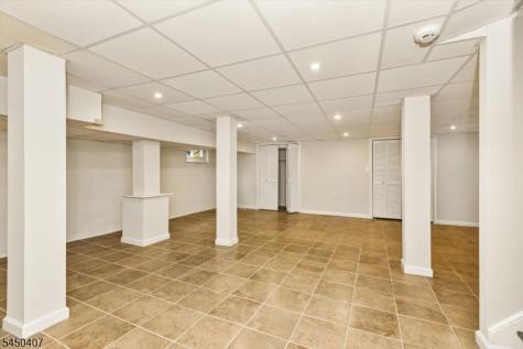 578 Ridgewood Avenue Glen Ridge Boro NJ 07028