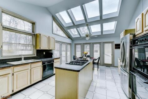 6 Keen Lane Edison NJ 08820
