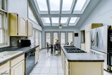 6 Keen Lane Edison NJ 08820